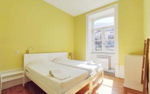 Twin Room with Private Bathroom room in Best Guest Porto Hostel