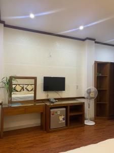 Phòng Tiêu Chuẩn Giường Lớn (Standard King Room)