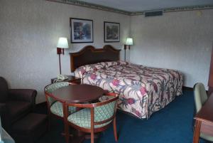 King Room - Non-Smoking room in Best Motel Lakeland