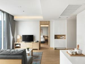 Superior One-Bedroom Apartment room in Oakwood Suites Bangkok - SHA Certified