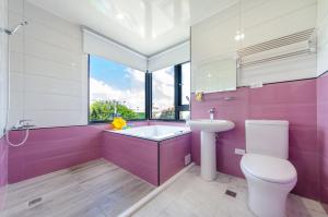 Phòng Deluxe Đôi Nhìn ra Lâu đài (Deluxe Double Room with Castle View)