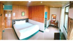 Phòng Đôi Phổ Thông (Economy Double Room)