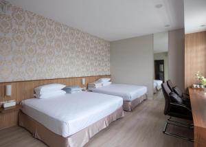 Comfort Room for 4 People