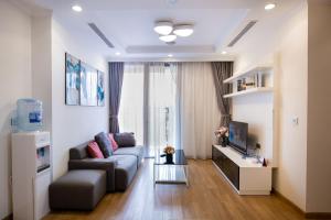Căn Hộ 3 Phòng Ngủ (Three-Bedroom Apartment)