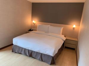 Phòng Giường Đôi Hạng Bình Dân (Budget Double Room)