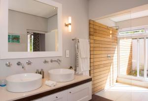 Deluxe Double Room room in Four Rosmead Boutique Guesthouse