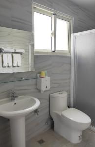 Phòng 4 Người Có Ban Công (Quadruple Room with Balcony)