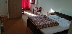 Double Room with Mountain View room in Kashmir Continental Hotel Murree