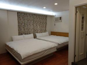 Phòng Giường Đôi Có Phòng Tắm Riêng (Double Room with Private Bathroom)