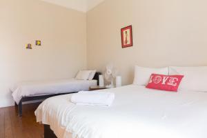 Budget Twin Room room in Green Elephant Backpackers