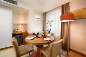 Junior Suite room in Divan Istanbul City