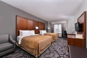 Queen Room with Two Queen Beds - Non-Smoking room in Comfort Inn & Suites Frisco