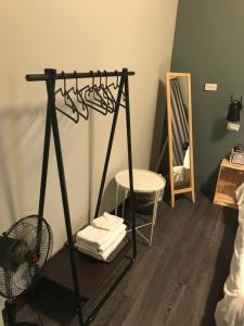 Phòng Tiêu Chuẩn Giường Đôi Với Phòng Tắm Chung (Standard Double Room with Shared Bathroom)