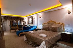 Deluxe Suite with Sea View room in Grand Ambiance Hotel