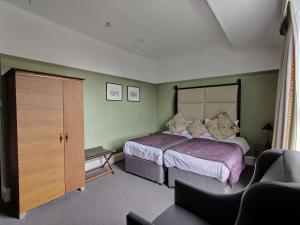 Twin Room room in Blue Bells Hotel