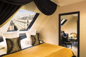 Attic Junior Suite room in Le Belmont