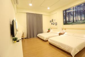 Phòng 4 Người Có Bồn Tắm (Quadruple Room with Bath)