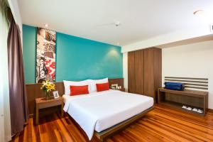 Superior Double or Twin Room room in Narai Hotel