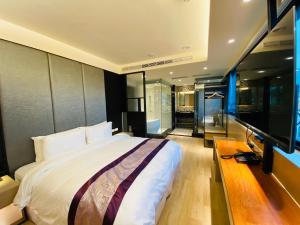 Phòng Đôi Loại Sang (Deluxe Double Room)