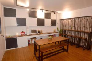 Căn Hộ - Tầng Trệt (Apartment - Ground Floor)