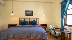Phòng Giường Đôi có Ban công và Nhìn ra Biển (Double Room with Balcony and Sea View)