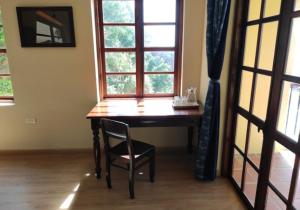 Suite có Ban công. (Suite with Balcony)