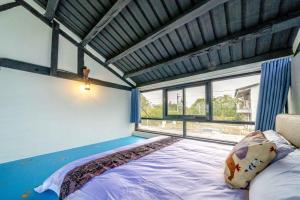 Nhà 3 Phòng Ngủ (Three-Bedroom House)