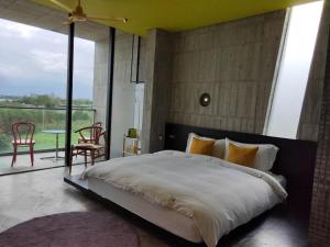 Phòng Đôi Loại Sang có Bồn Tắm (Deluxe Double Room with Bathtub)