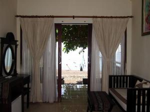 Phòng Tiêu chuẩn Giường Đôi Nhìn ra Biển (Standard Double Room with Sea View)