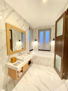Suite Deluxe (Deluxe Suite)