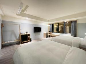 Phòng Tiêu Chuẩn Cho 4 Người – Không Cách Âm (Standard Quadruple Room - Not Soundproof)