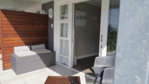 Deluxe Double or Twin Room with Sea View room in Bloemenzee Boutique B&B