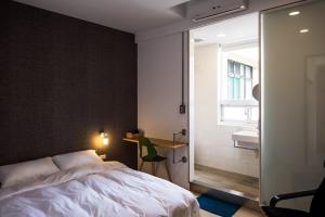 Phòng Giường Đôi Nhỏ (Small Double Room)
