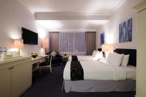 Phòng Deluxe Giường Đôi/2 Giường Đơn Nhìn Ra Thành Phố (Deluxe Double or Twin Room with City View)