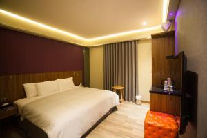 Phòng Hạng Thương gia cho 4 Người (Business Quadruple Room)