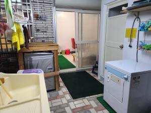 Phòng ngủ Tập thể 8 Giường cho cả Nam và Nữ (8-Bed Mixed Dormitory Room)