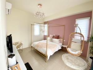 Phòng Deluxe Giường Đôi Có Ban Công (Deluxe Double Room with Balcony)