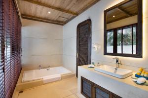 Biệt Thự Hướng Vườn 2 Phòng Ngủ (2-Bedroom Garden View Villa)