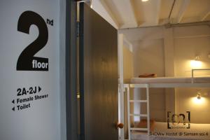 Giường Trong Phòng Nữ 6 Giường (Bed in 6 Bed Female Room)