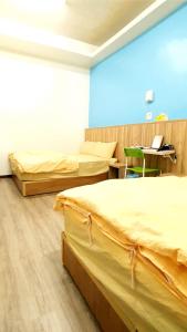 Phòng 4 Người Có Phòng Tắm Chung (Quadruple Room with Shared Bathroom)