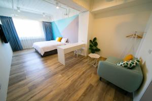 Phòng Giường Đôi với Phòng tắm Chung (Chỉ dành cho Khách nữ) (Double Room with Shared Bathroom (Female only))