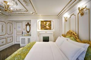 Phòng Giường Đôi Nhìn Ra Núi (Double Room with Mountain View)