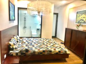Phòng có giường cỡ King nhìn ra cảnh núi non (King Room with Mountain View)