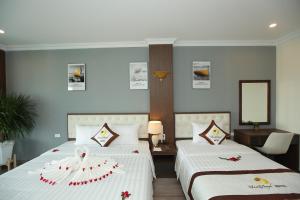 Phòng Hai Giường Đơn Loại Sang (Deluxe Twin Room)