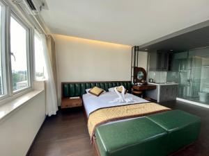 Suite Nhìn Ra Thành Phố (Suite with City View)