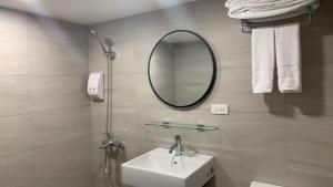 Phòng Tiêu Chuẩn Giường Đôi (Standard Double Room)