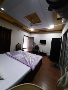 Deluxe Double Room room in Hotel Laxen Inn