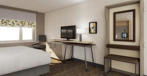 King Room Regular - Non-Smoking room in Holiday Inn Chicago Mall Area MDW Airport