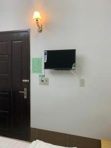 Phòng Giường Đôi Có Phòng Tắm Riêng (Double Room with Private Bathroom)