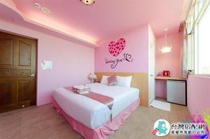 Phòng Giường Đôi Nhìn Ra Núi (Double Room with Mountain View)